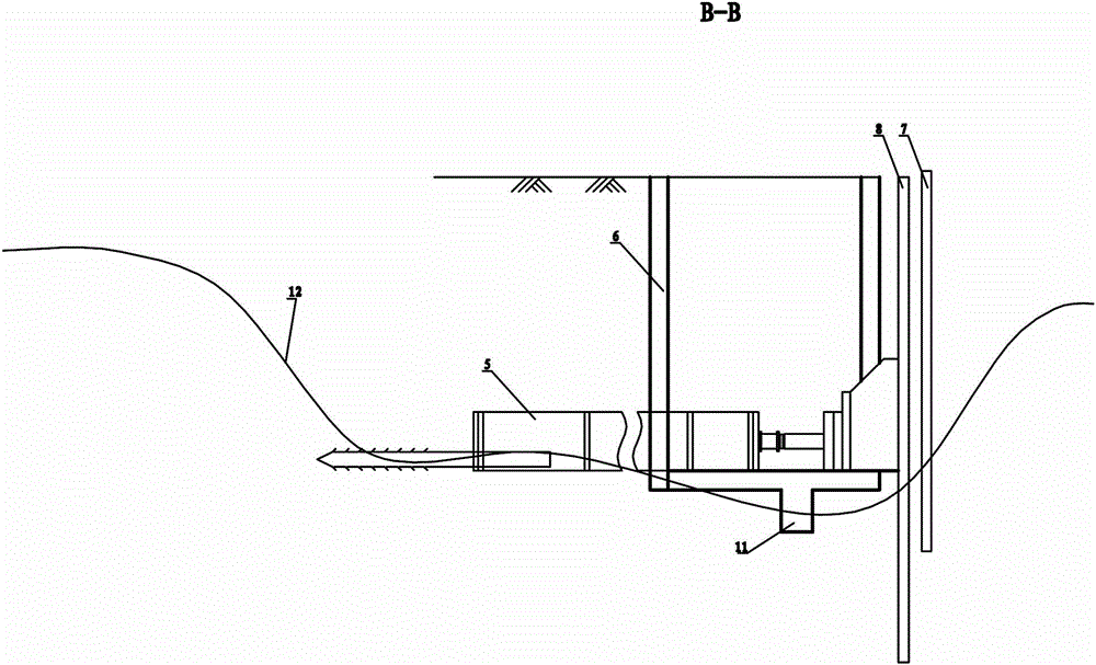 Construction device and method of hand-digging pipe jacking in mud, sand and silt areas