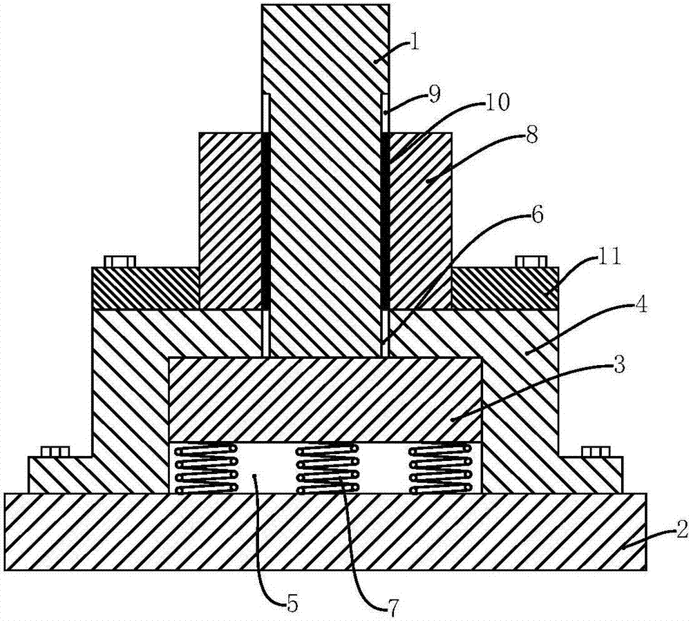 Wind-resistant and vibration absorbing flagpole