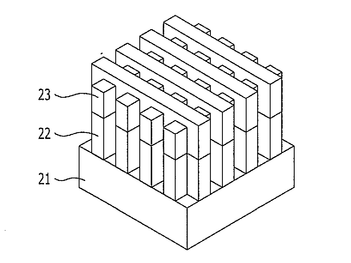 Method for fabricating hole pattern in semiconductor device