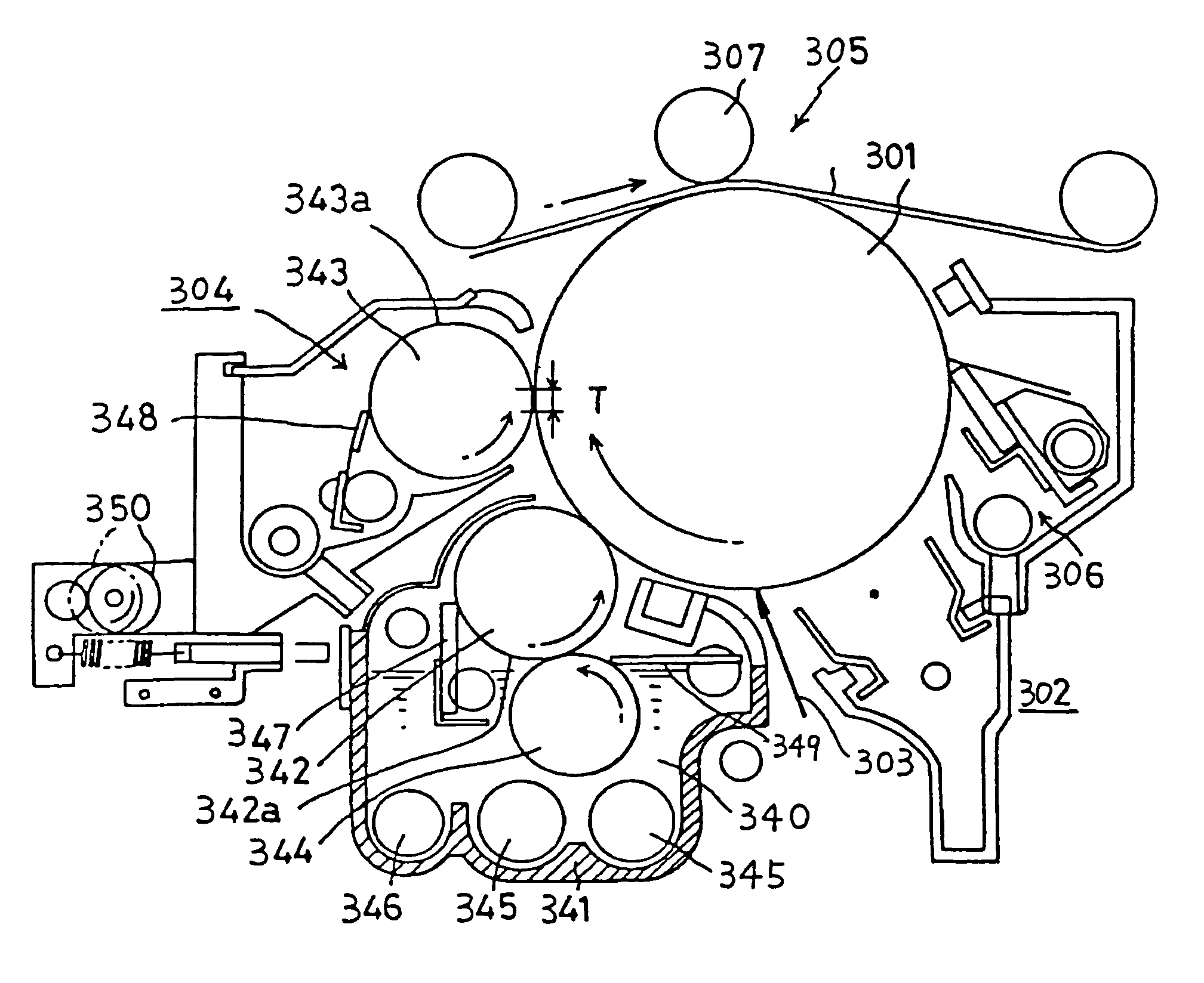 Liquid image formation apparatus and liquid developing device