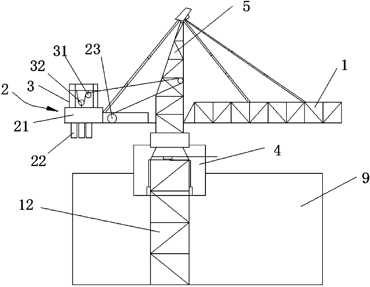 Demolition method of attached tower crane in narrow terrain