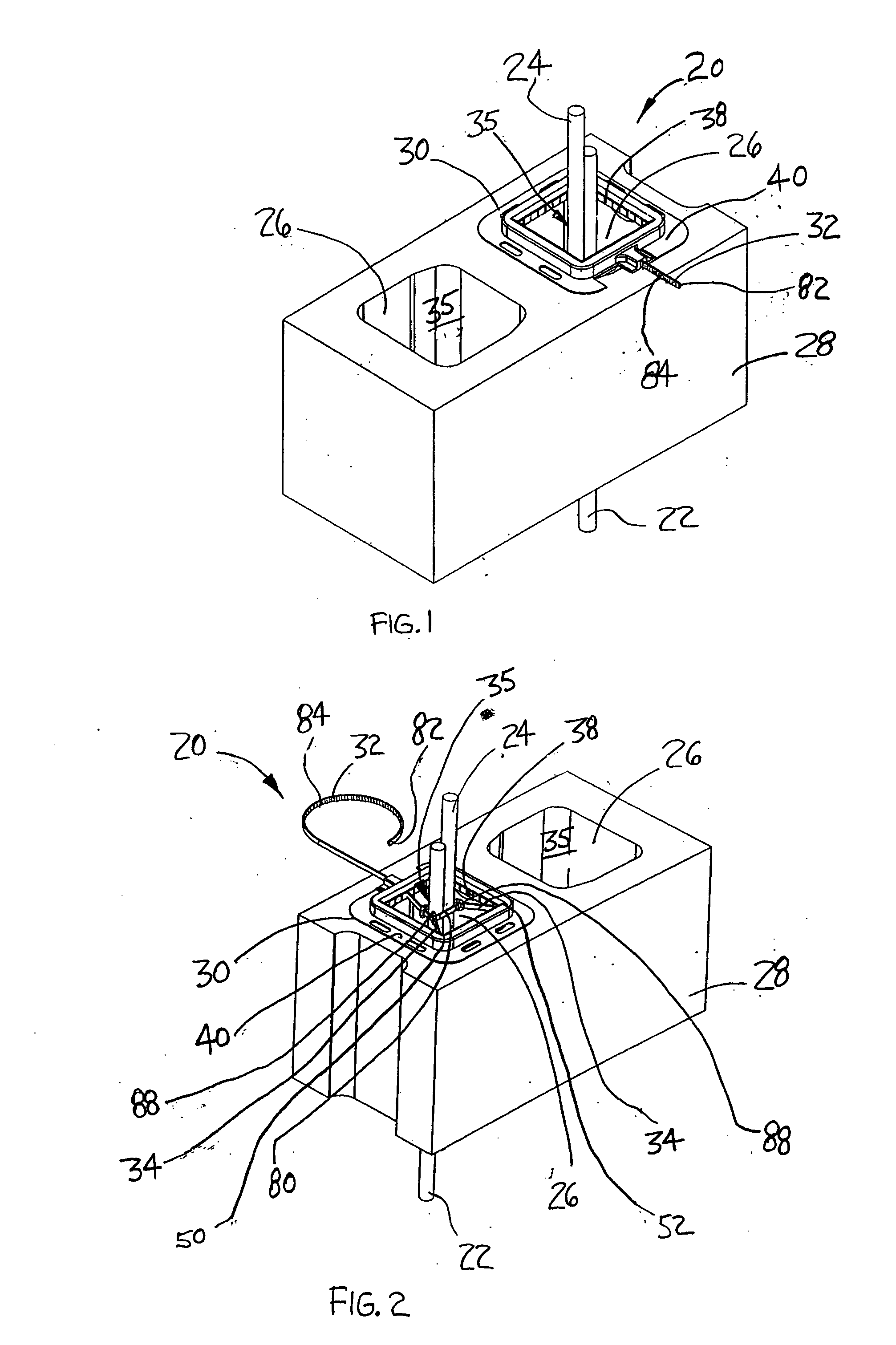 Device for tying and centering reinforcing bar