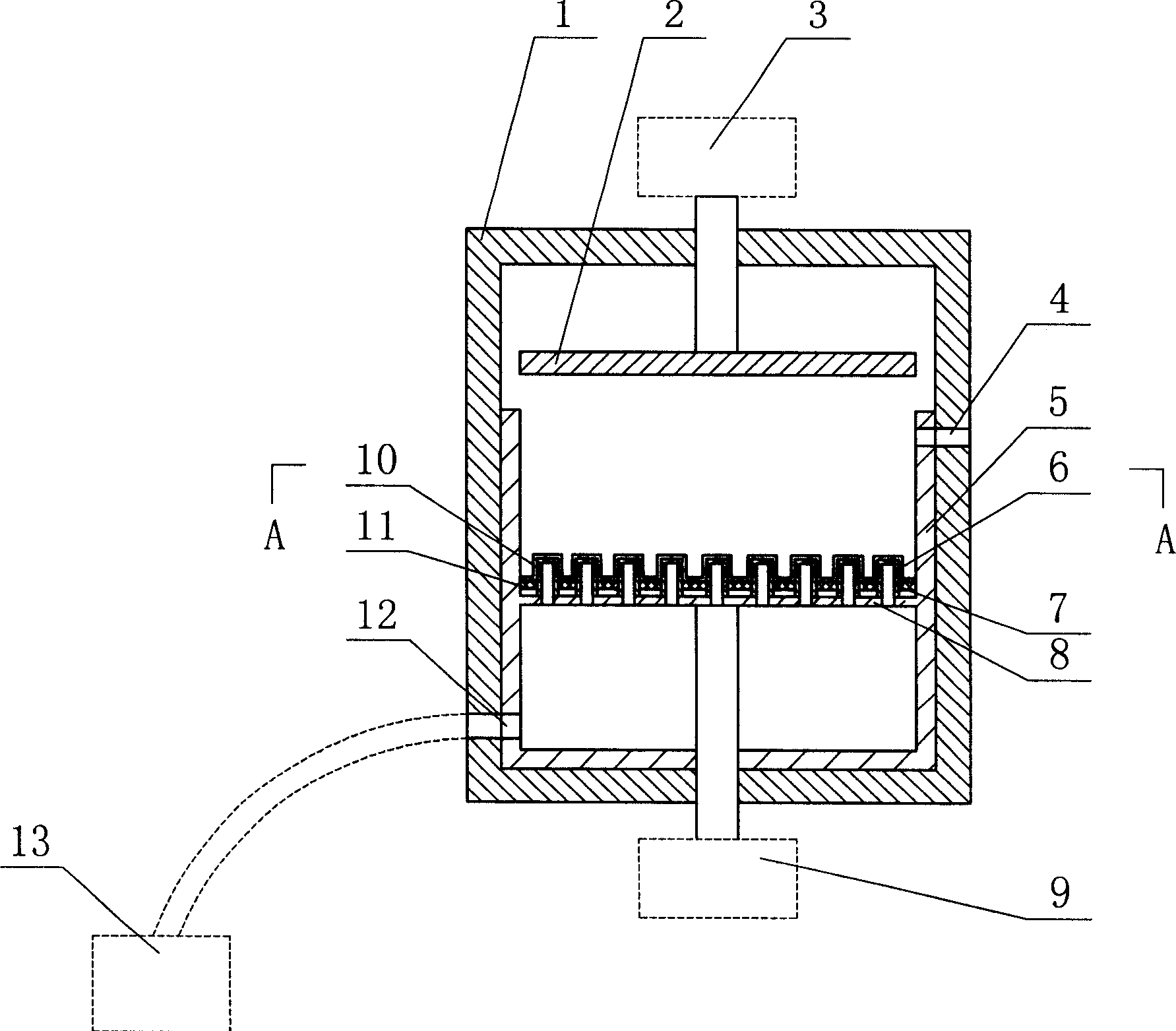 Manufacturing method of cellular carton and forming device thereof