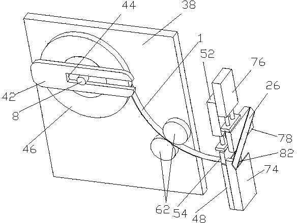 Device for attaching double-faced adhesive tape to cloth curtain