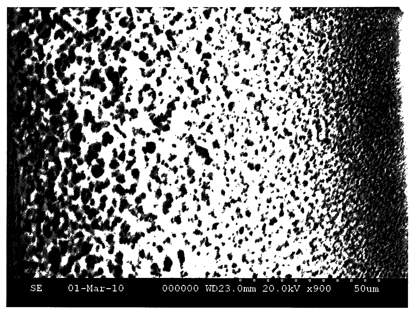 Asymmetric polyvinylidene fluoride microporous membrane with high intensity and preparation method thereof