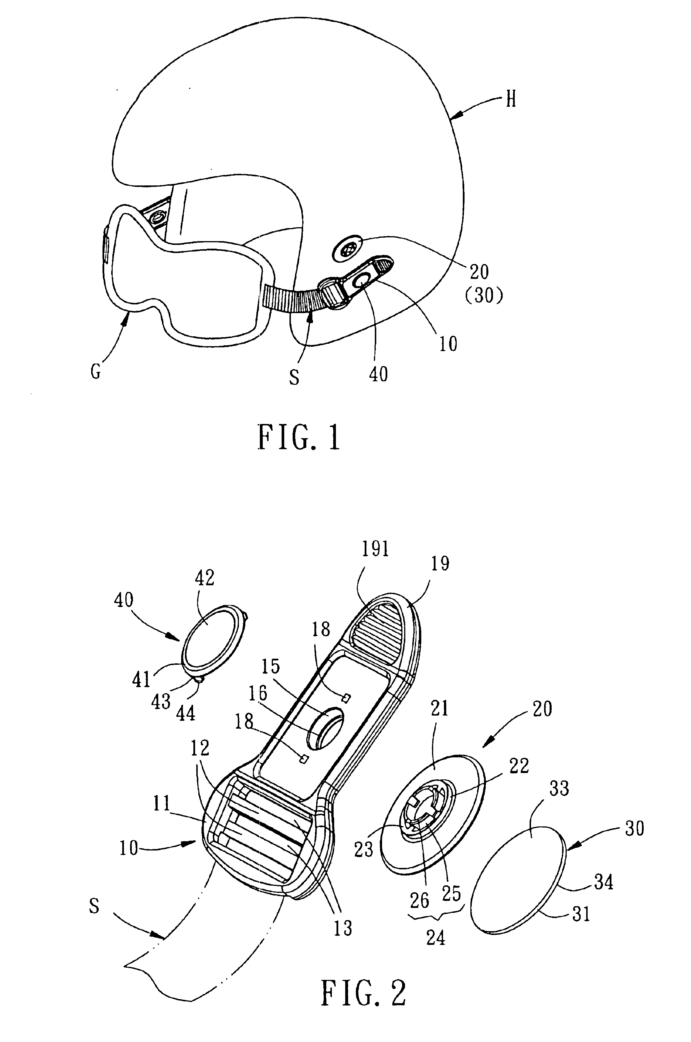 Buckle assembly for mounting goggle on helmet