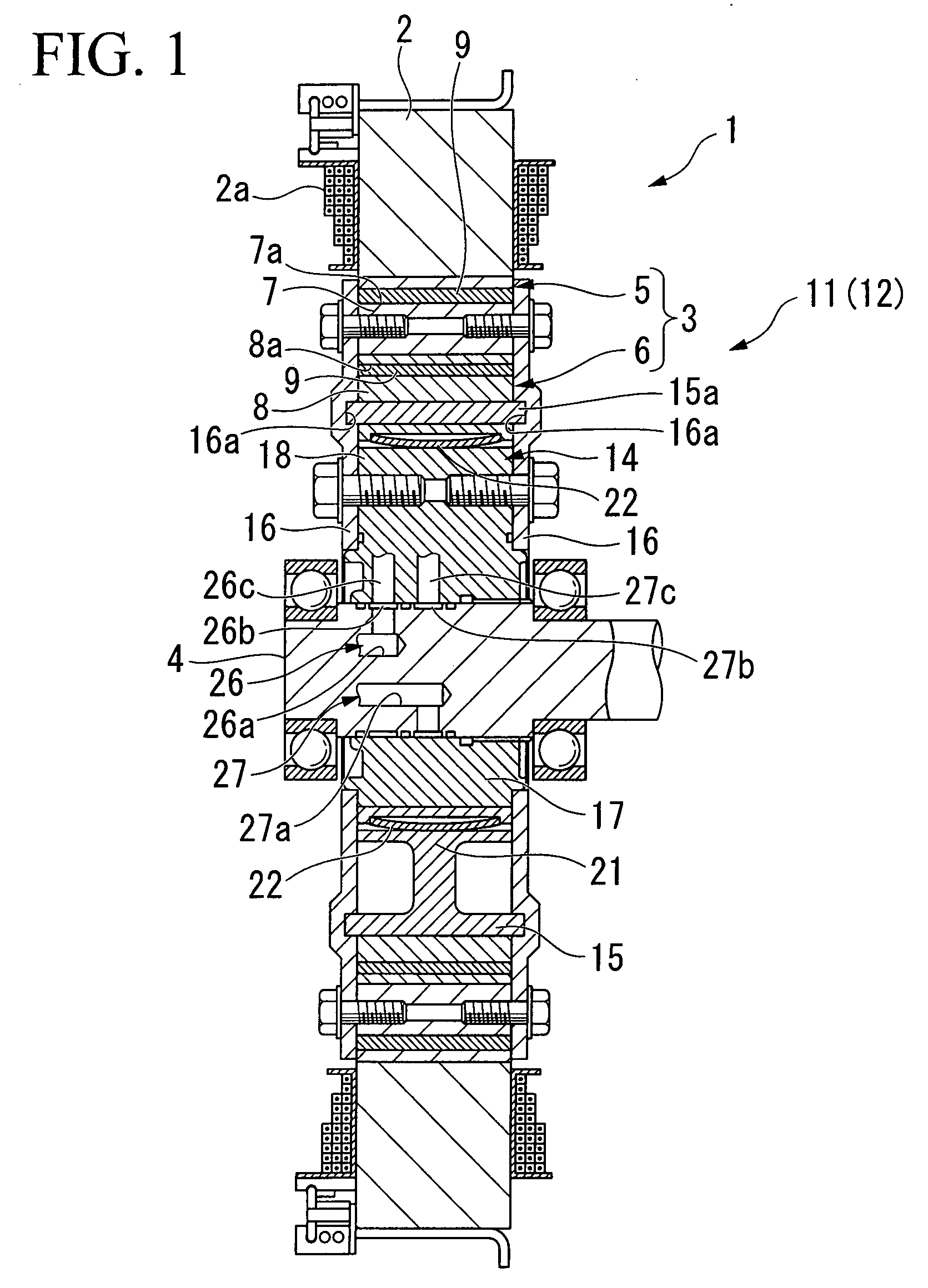 Motor using working fluid distributed into chambers, which are provided for rotating rotors in opposite relative rotation directions