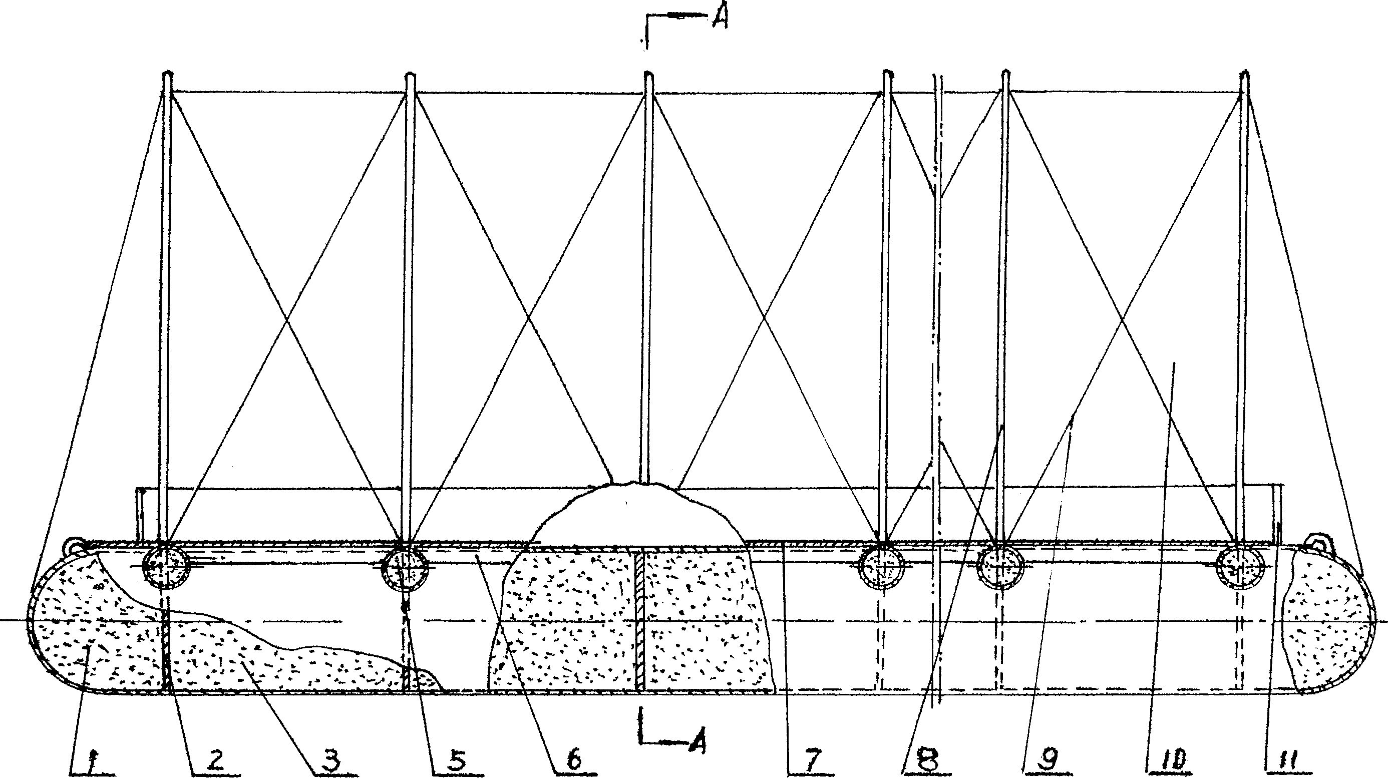 Two-body target boat of float structure