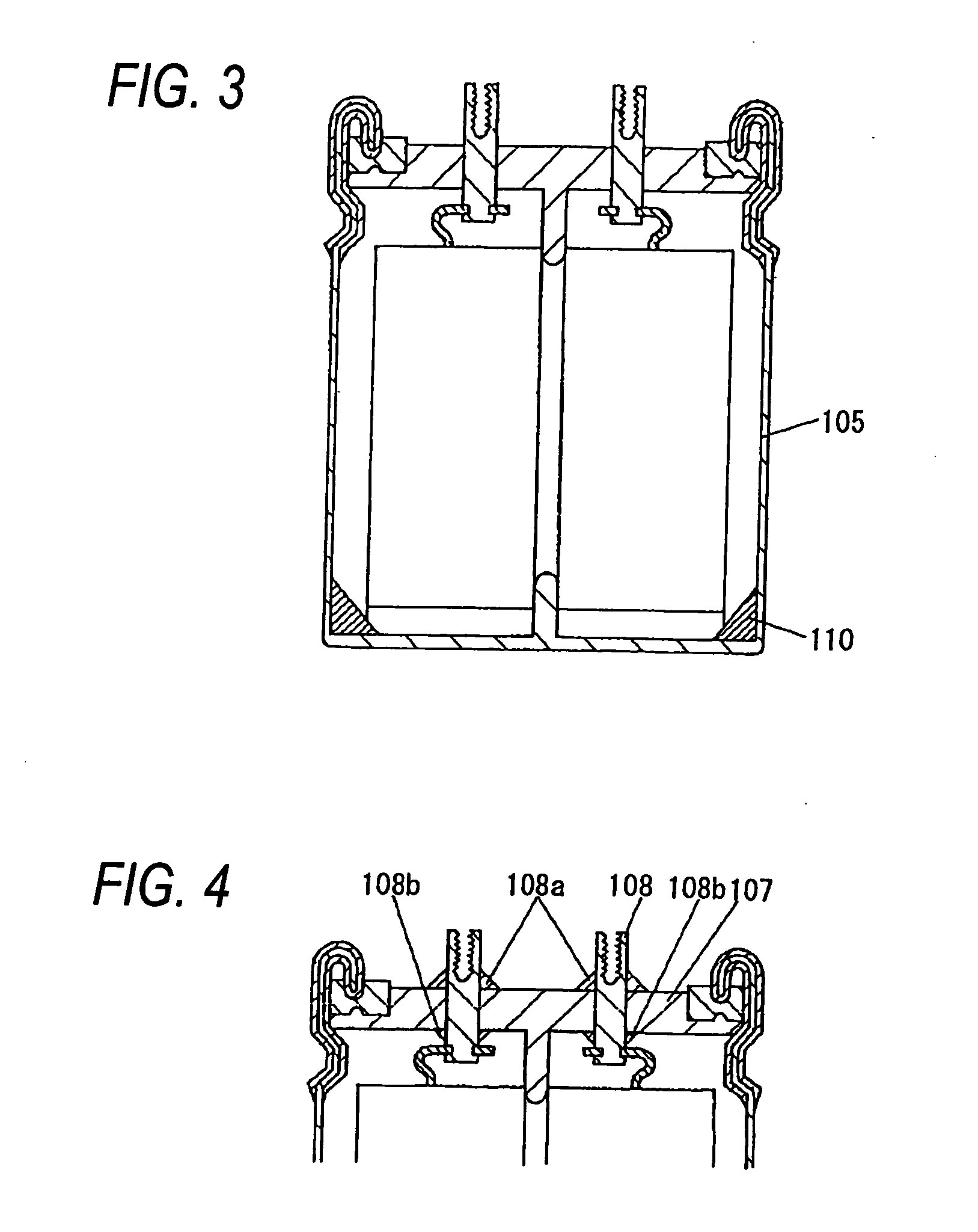 Capacitor and method of connecting the same