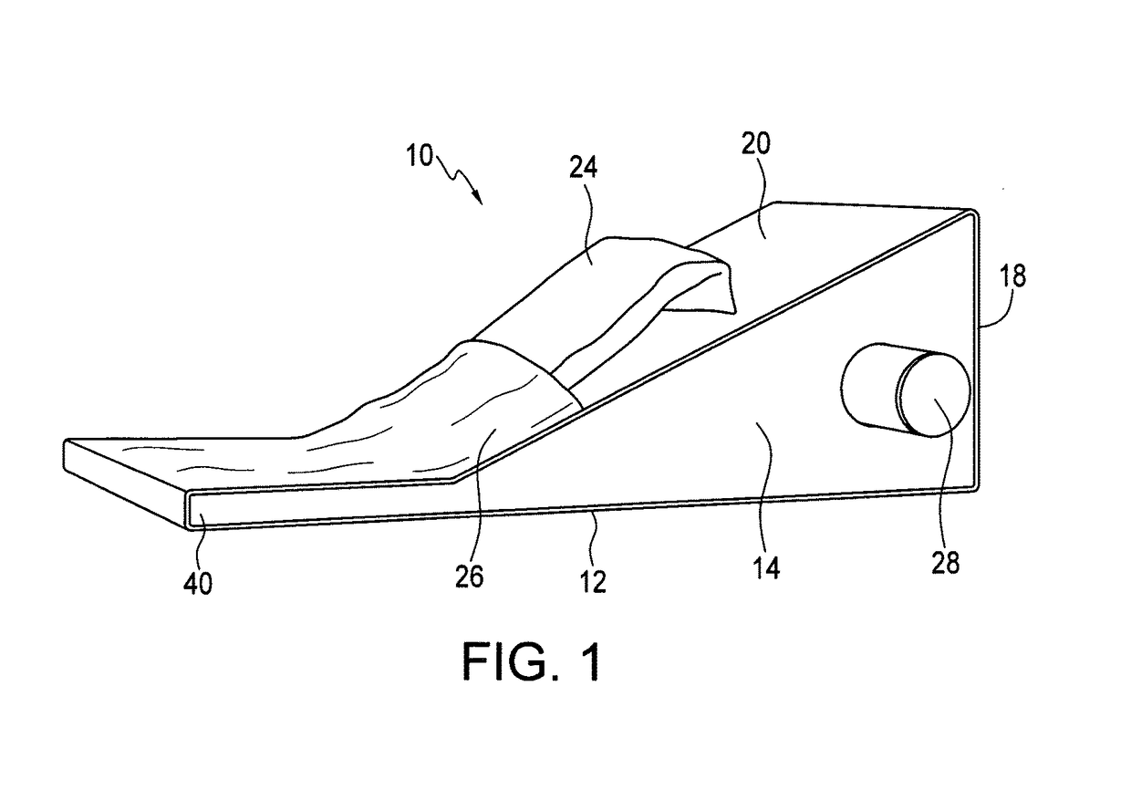 Apparatus for treating inflammatory symptoms associated with plantar fasciitis
