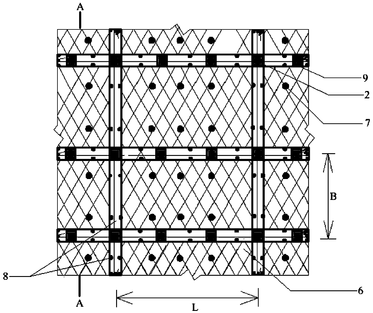 Ecological protection structure of crushed rock side slope dry spray construction frame lattice beams and base material and method