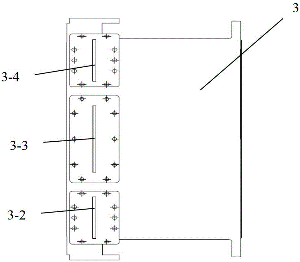 Double-slot deep three-band differential-mode tracking feed and its design method