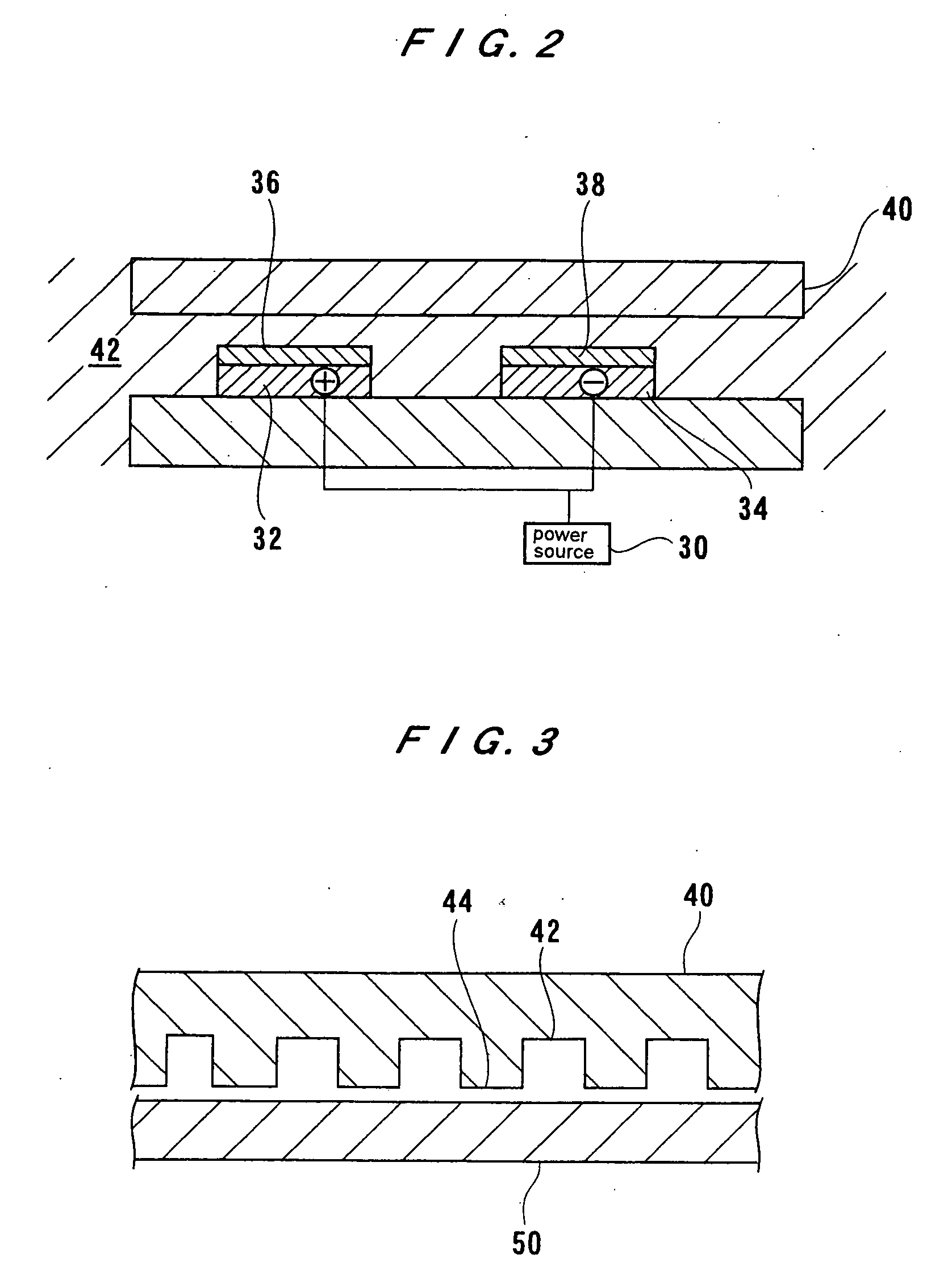 Electrochemical machining device and electrochemical machining method