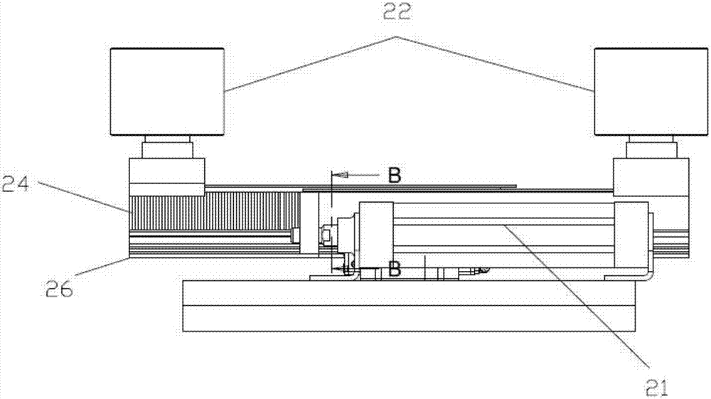 Automatic centering device for elevator guiderail conveyer line