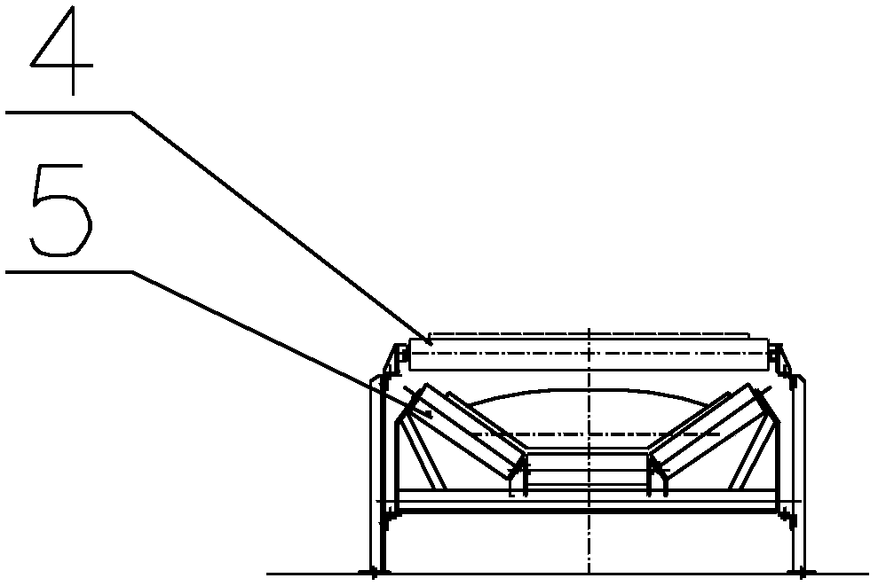 Belt conveyor characterized by enabling materials to be located on lower layer