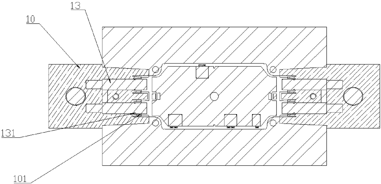 Two-time demolding mechanism