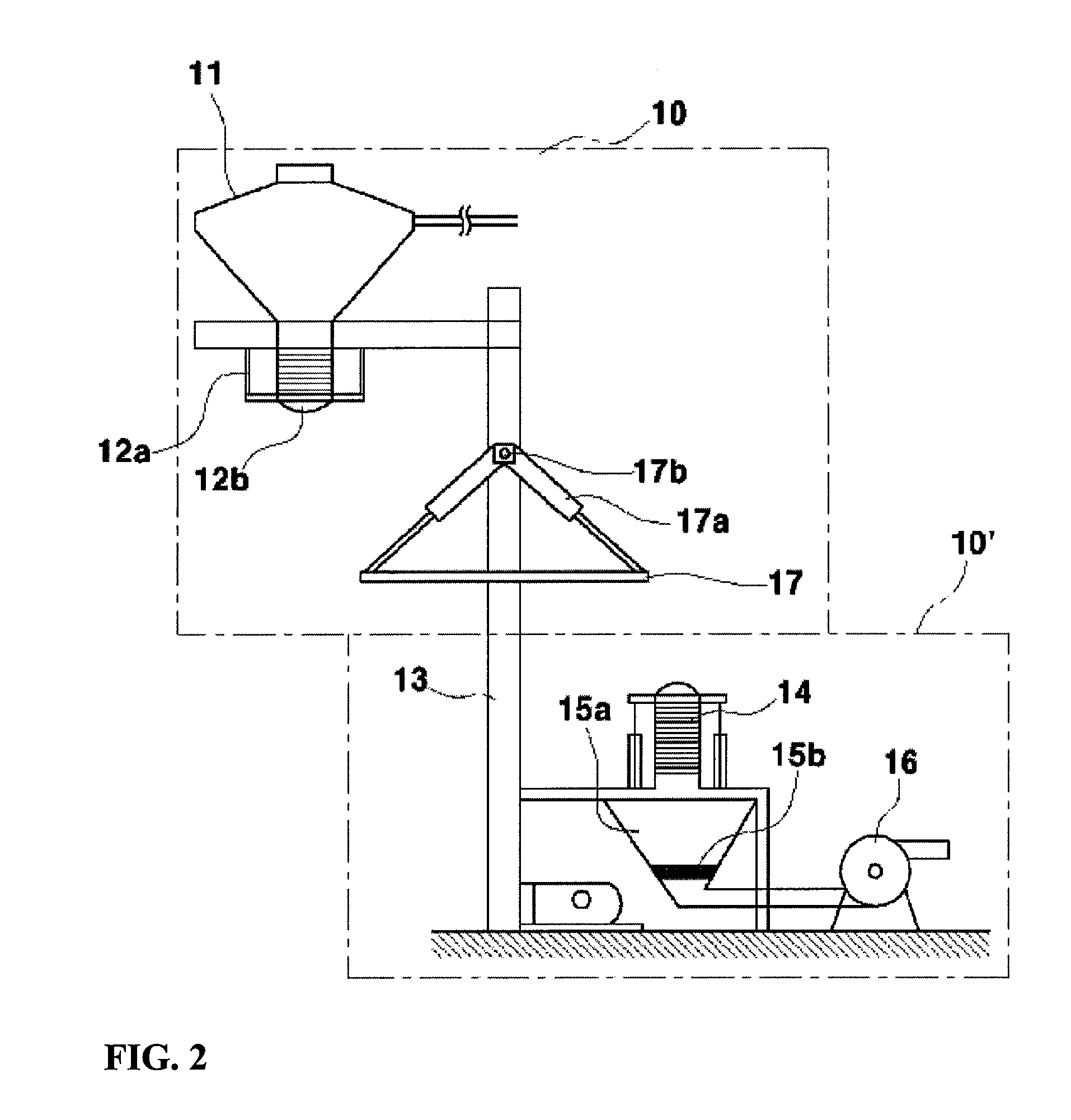 Oil extraction device for pyrolysis of plastics waste material and extraction method thereof