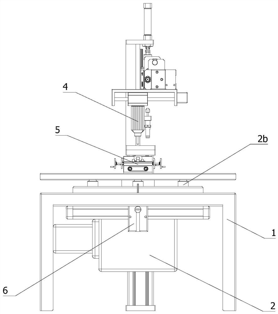 An automatic welding device for lead-out solder tabs of capacitors