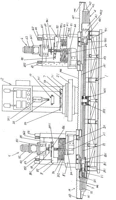 Automatic reaming device for center hole of disc saw blade