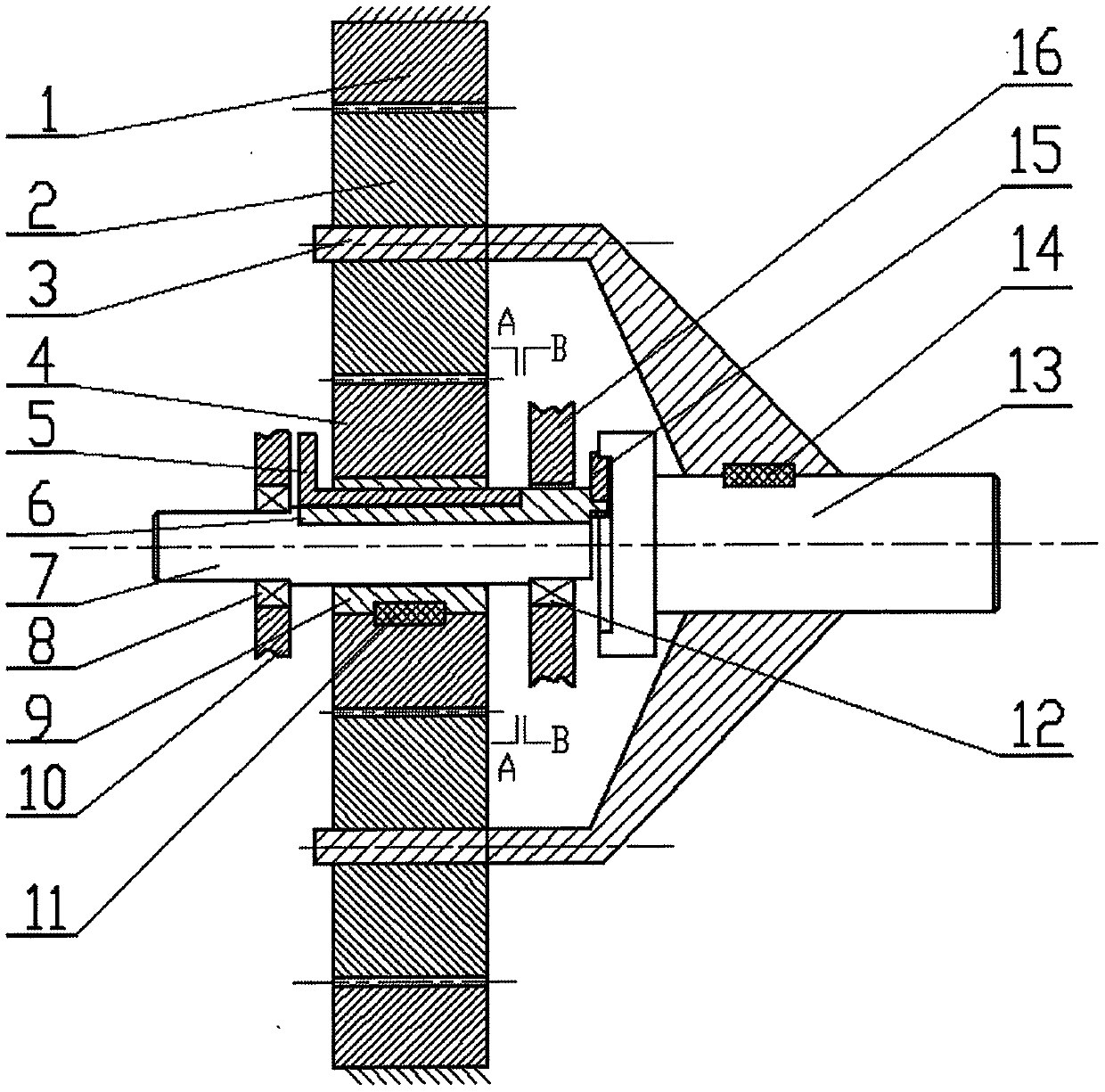 Rotating key ratchet clutching mechanism for coaxial transmission