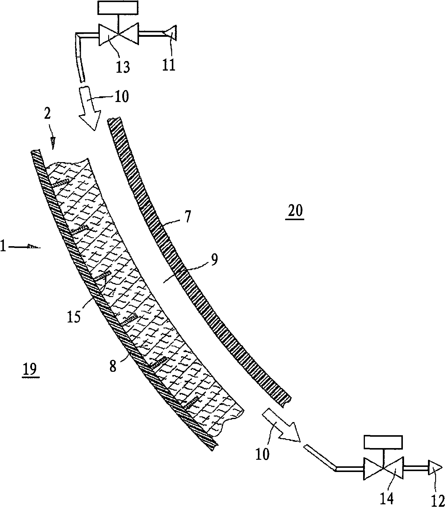 Fuselage of an aircraft or spacecraft and method of activelyinsulating such a fuselage