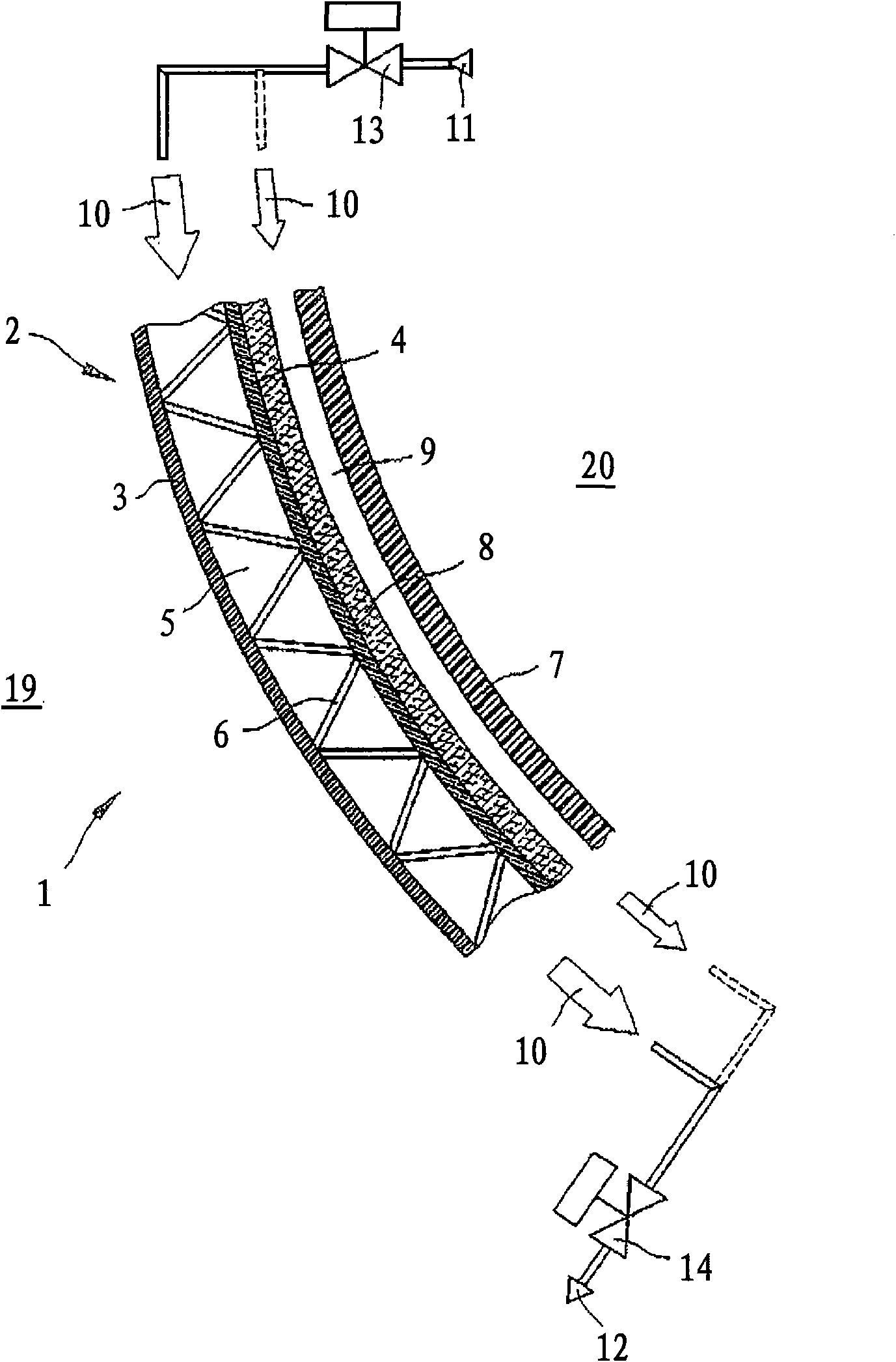 Fuselage of an aircraft or spacecraft and method of activelyinsulating such a fuselage