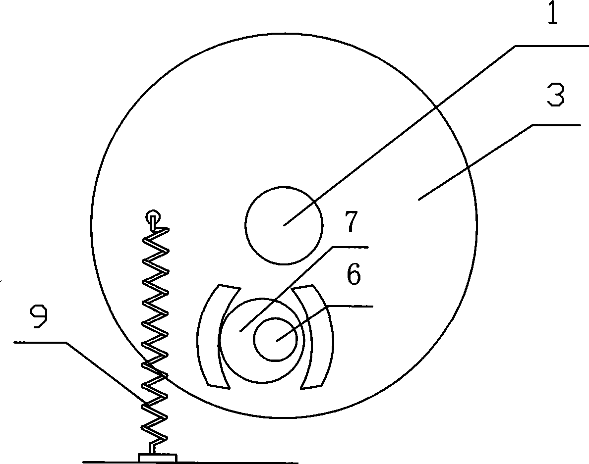 Permanent magnet generator with adjustable voltage