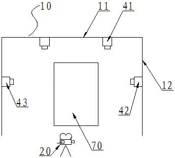 A vehicle ultra-wide and ultra-high detection device and detection method