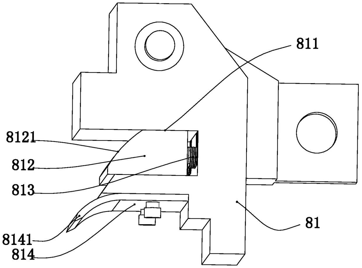 Folding, rounding and clamping devices of filter central tube forming machine