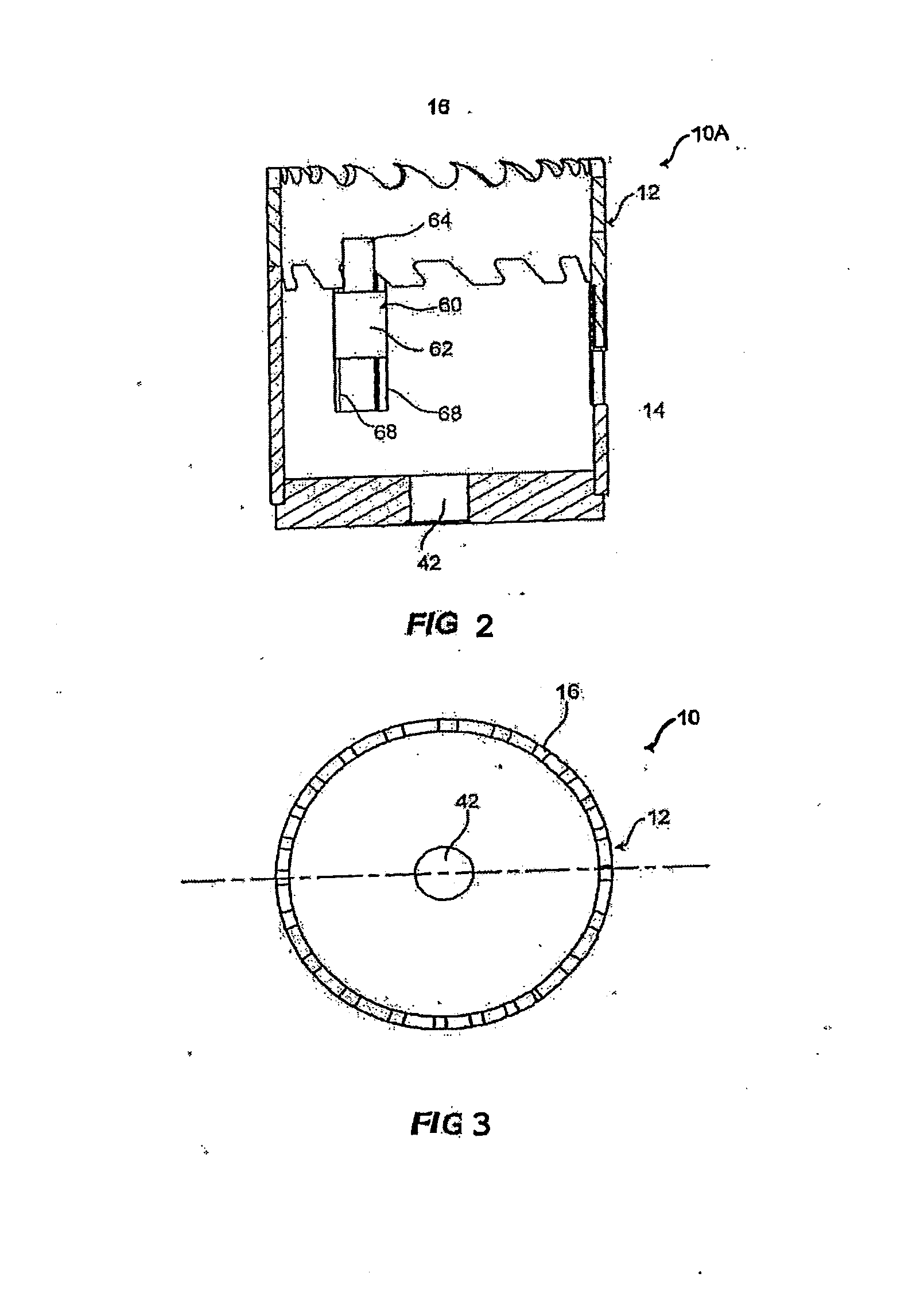 Hole saw with interchangeable cutting blades