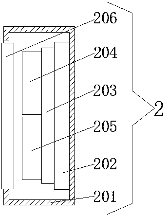 Gluing device for gluing straw board