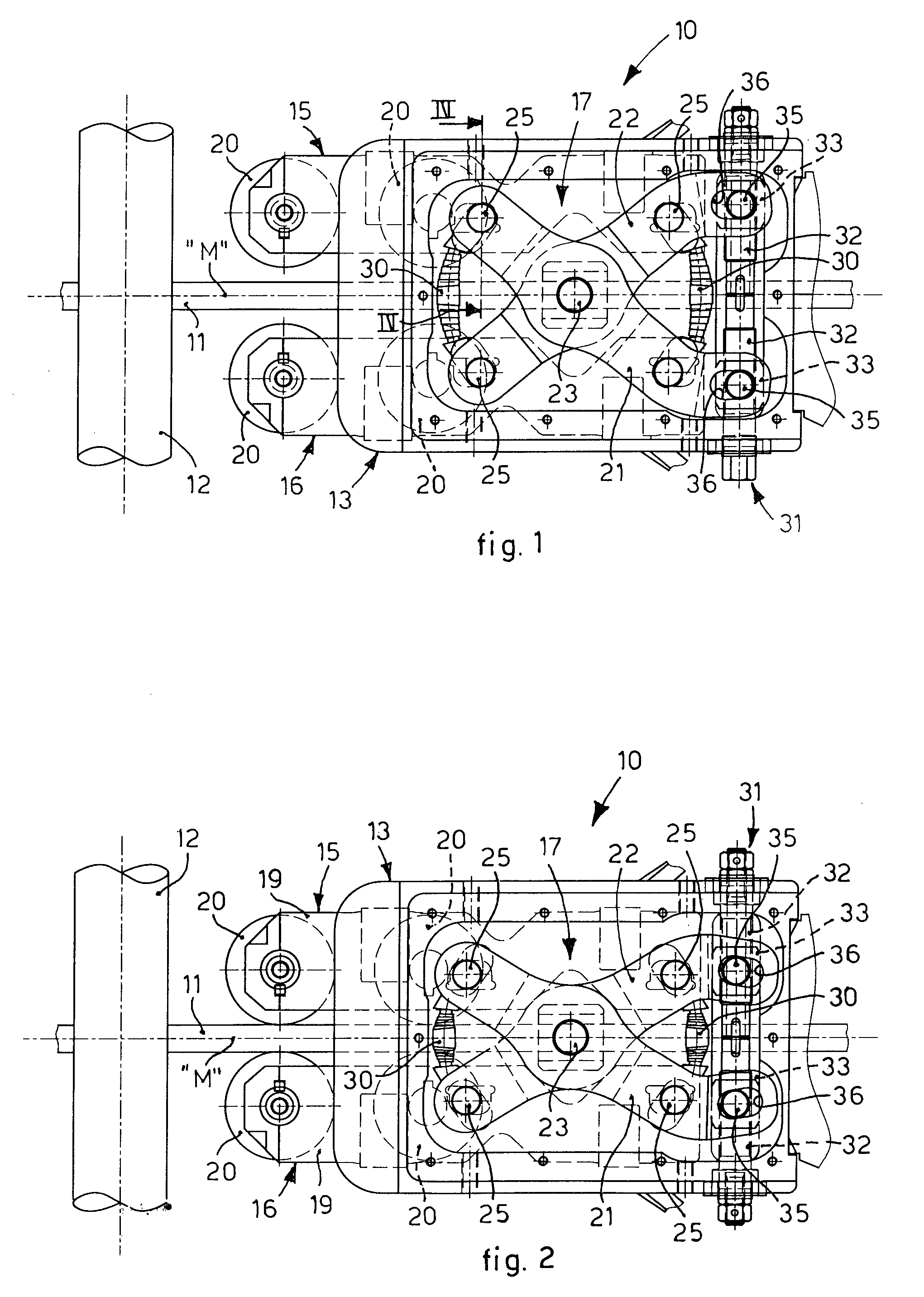 Adjustment device for guide rollers and relative adjustment method