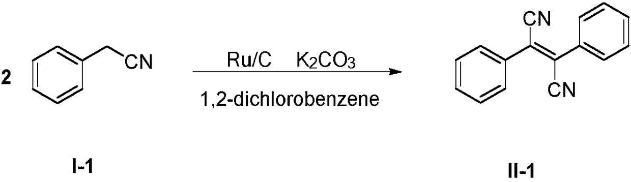 Method for synthesizing dicyano diarylethene compound