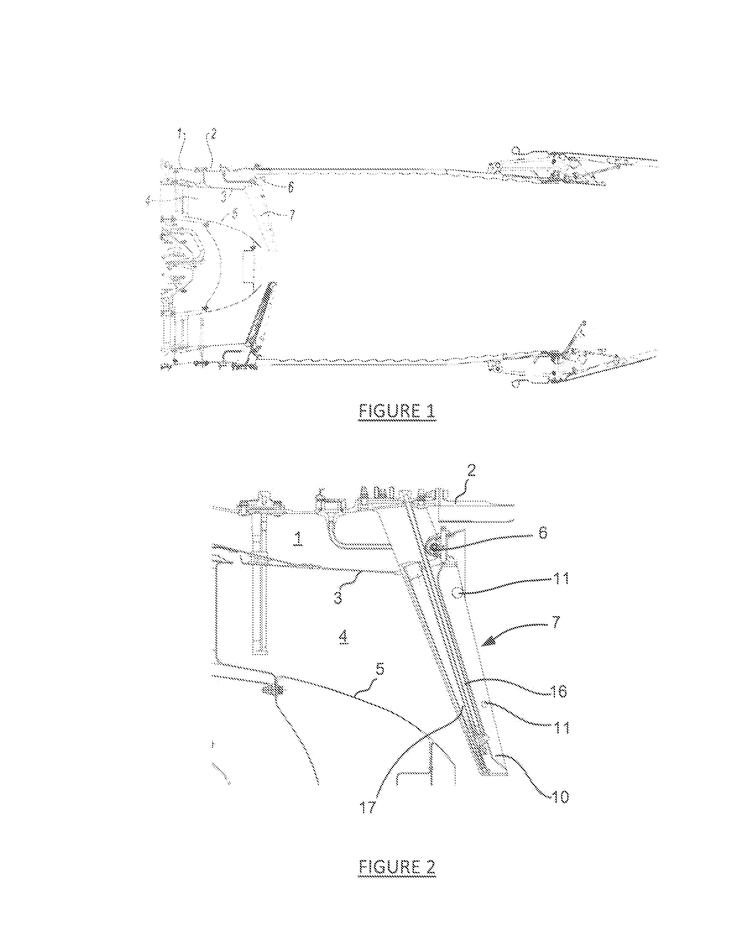 Flame-holder device comprising an arm support and a heat-protection screen that are in one piece