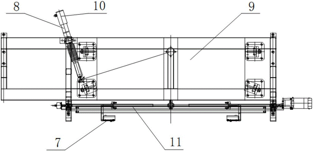 Cutting and pricking device of fiber cord fabric cutting machine