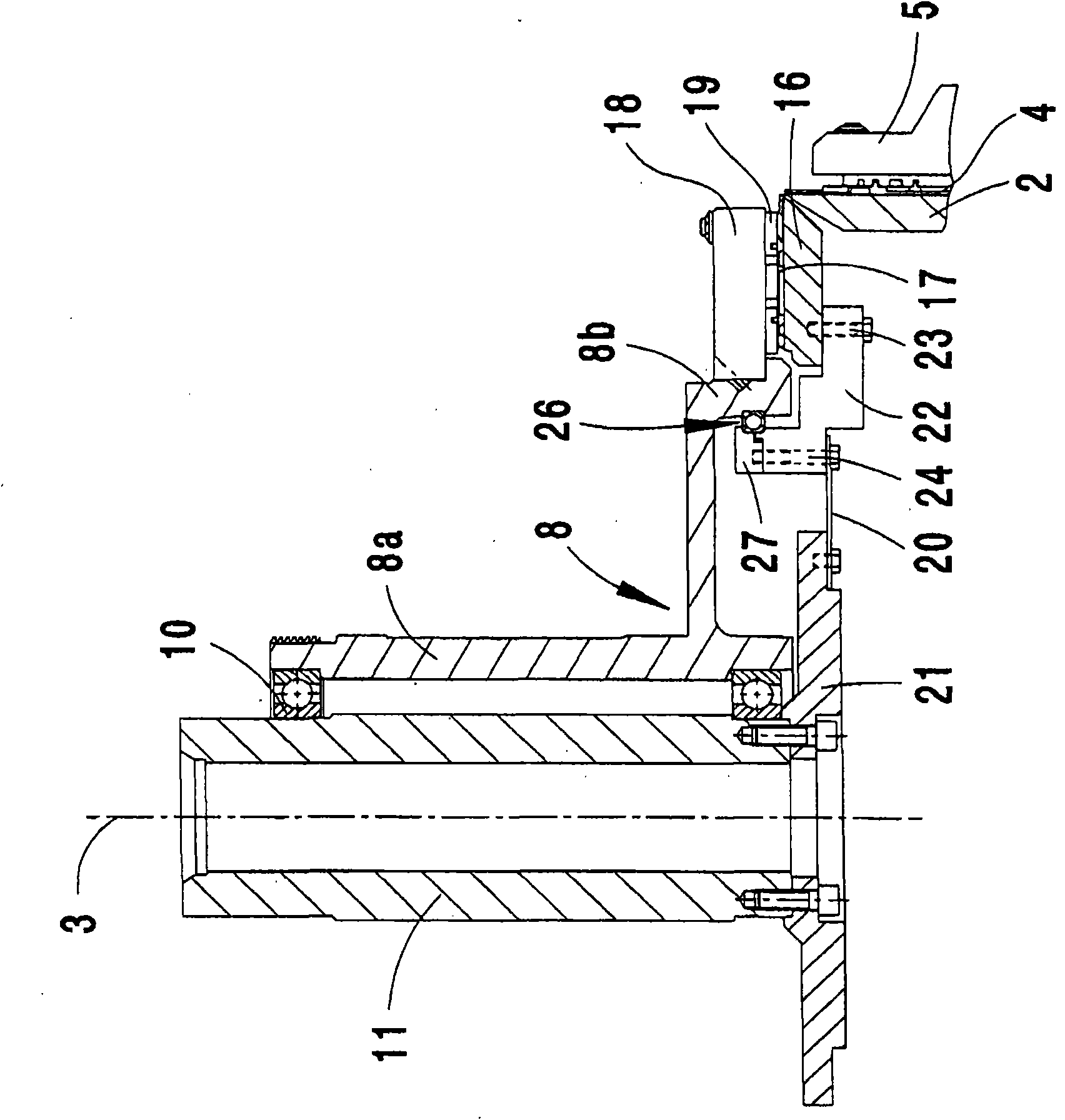 Circular knitting machine with a rotatable installed dial