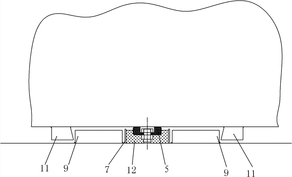 Method for positioning independent cargo space and carrier body of asphalt carrier