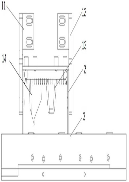 Sliding type semi-closed cleaning device and cleaning method