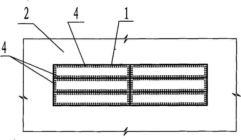 Steel-concrete combination section structure of steel main tower or steel main arch