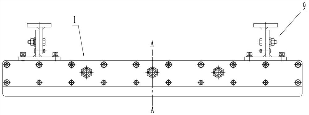 A curtain spray atomizing dust suppressor