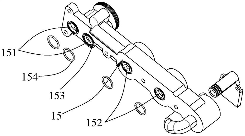 Water passing valve body adaptive to embedded box set and concealed water passing valve