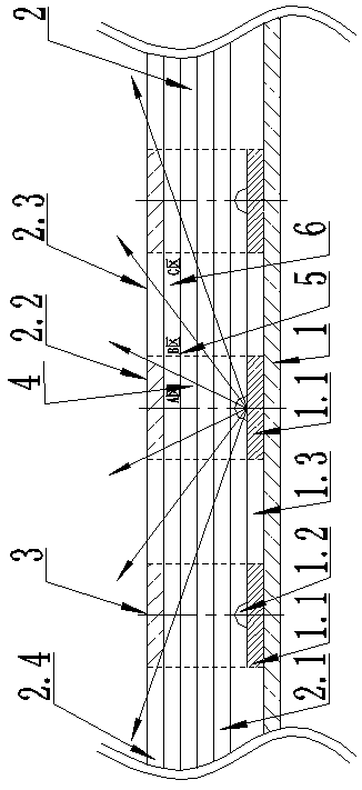 Seamless displaying method of LED color screen and black-and-white transmitting liquid crystal display