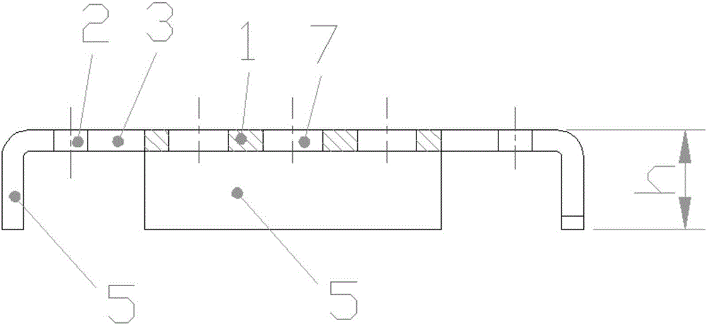 Stamping and connecting part structure for lateral expansion locating slot