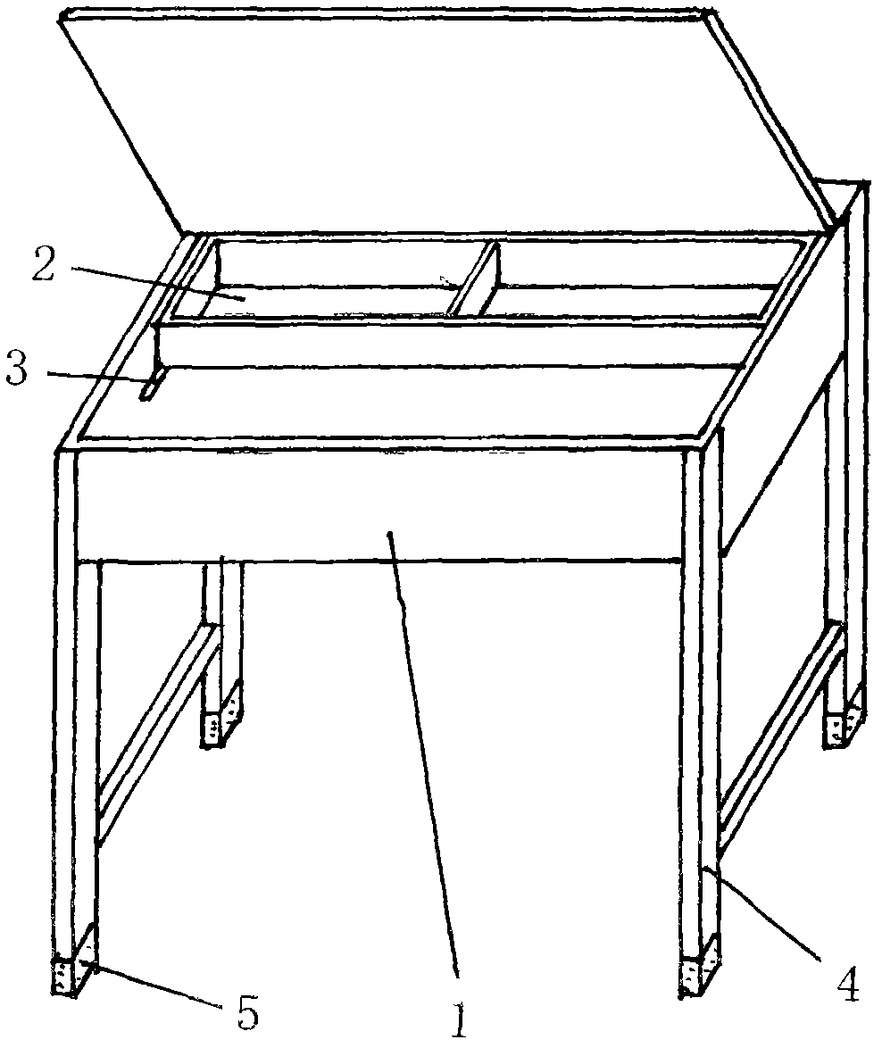 Desk with pulling box