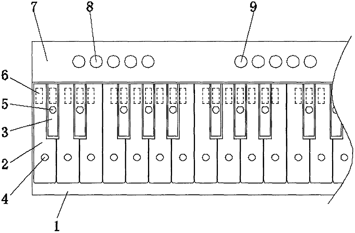 Intelligent piano system capable of prompting fingering and use method of intelligent piano system
