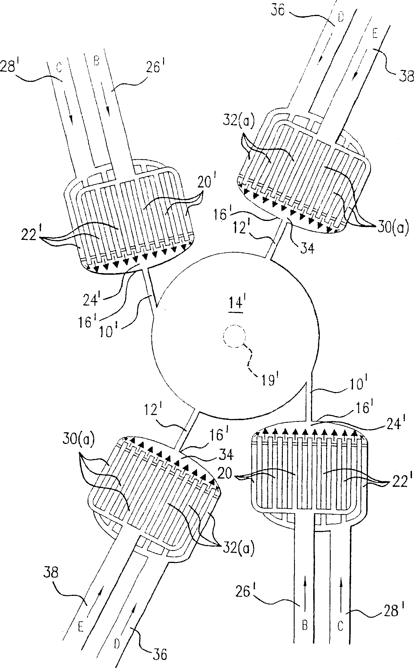 Apparatus for mixing and reacting at least tow fluids