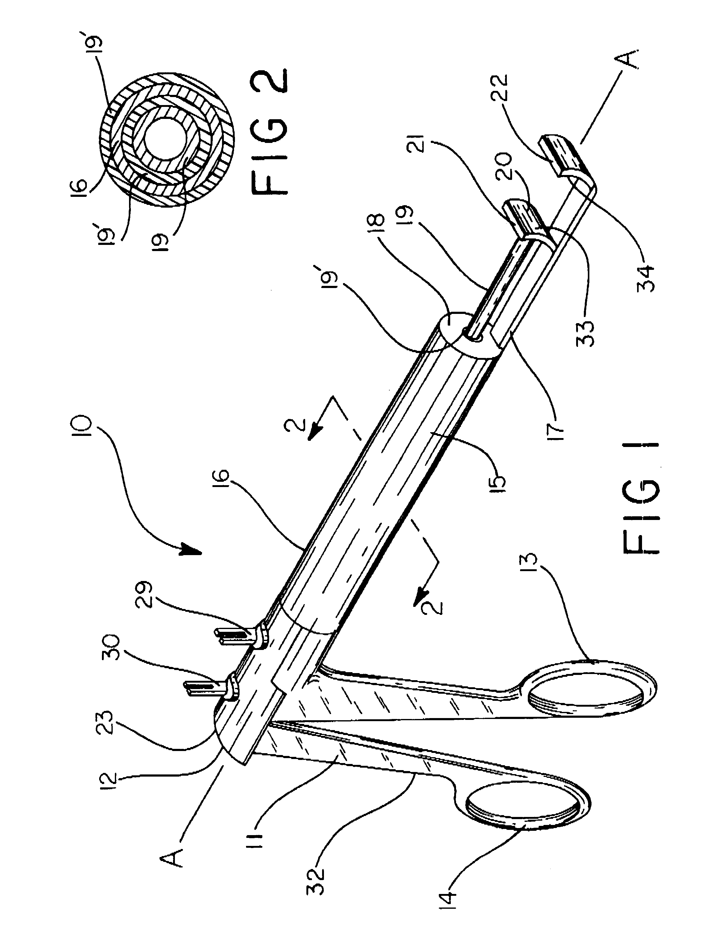 Apparatus and method for sealing and cutting tissue