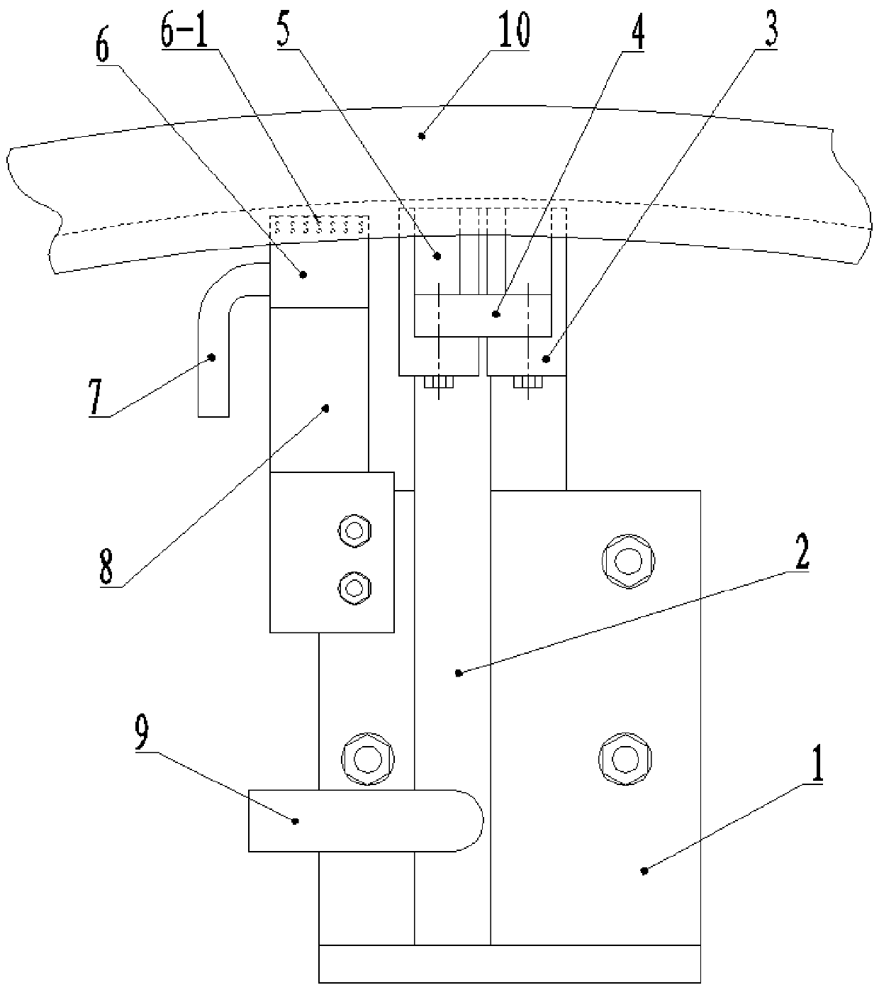 Induction quenching device for large bearing race track surface