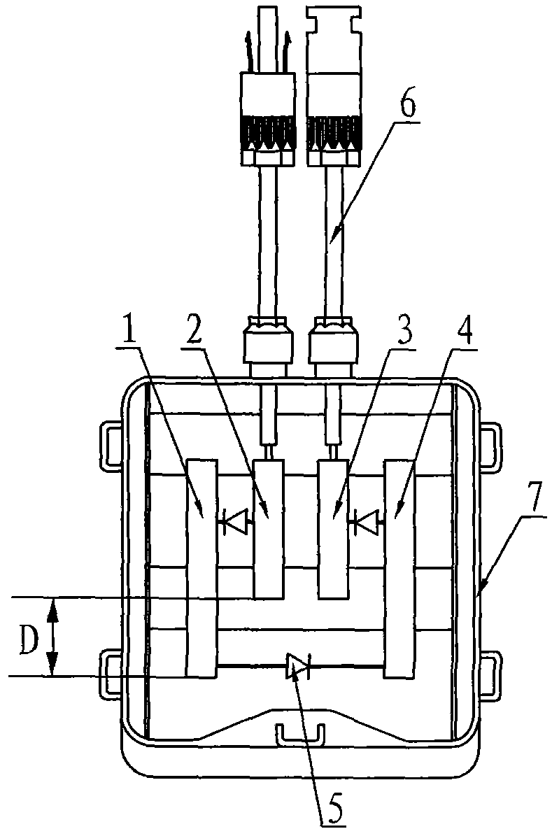 Solar component lead distribution structure applicable to automatic assembly