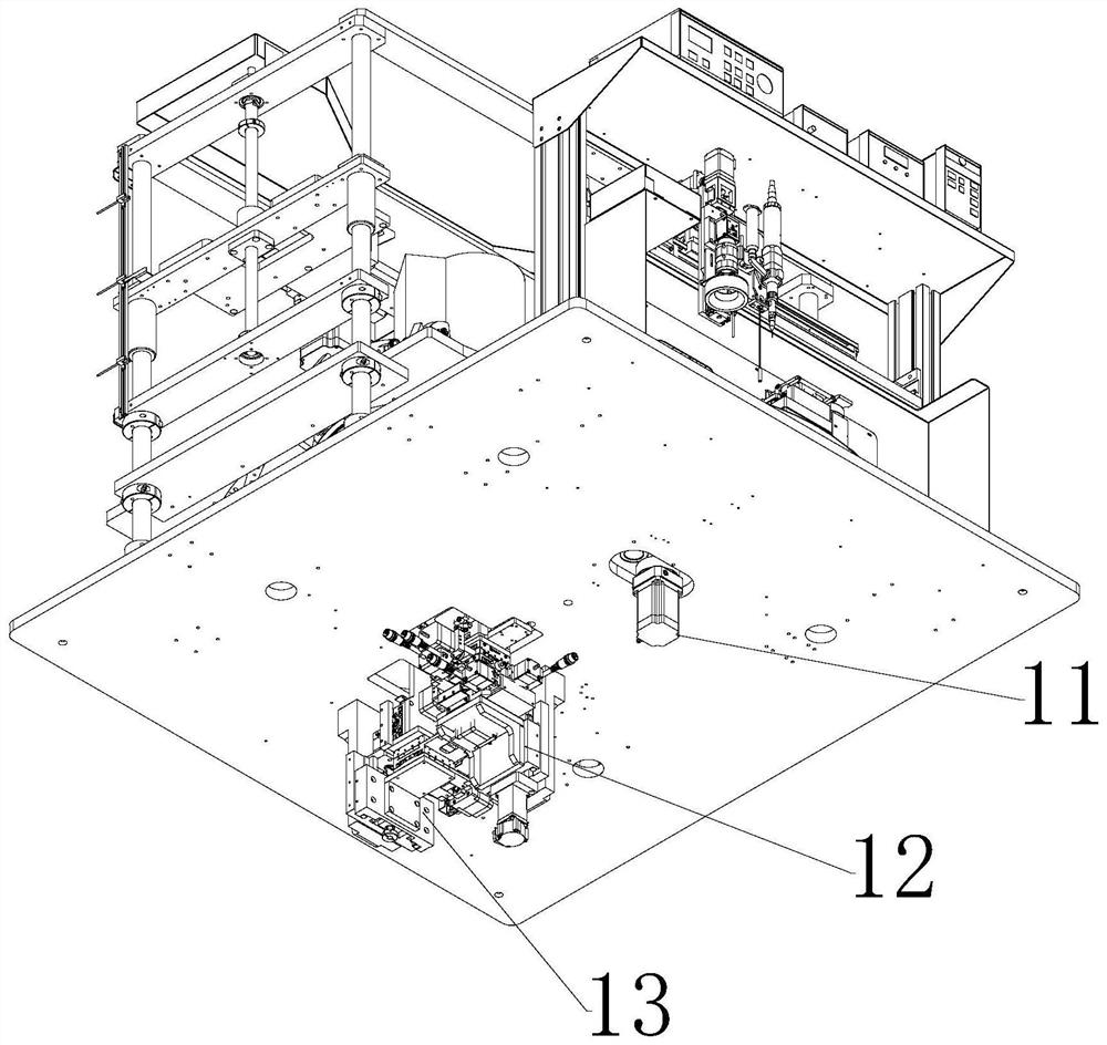 A station adjustment device for teleconverter coupling aa equipment